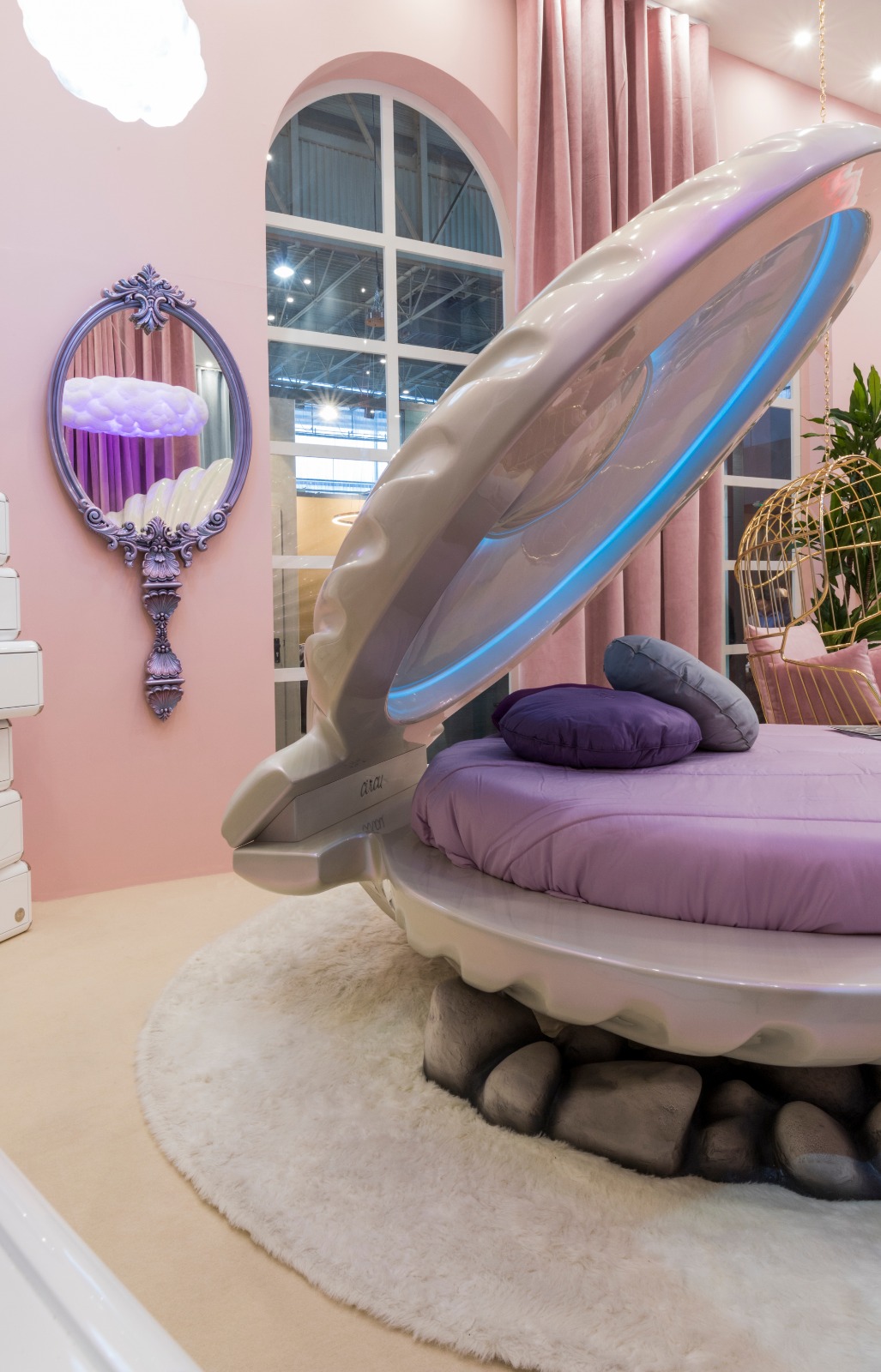 Children's bedroom featuring the Little Mermaid bed by Circu